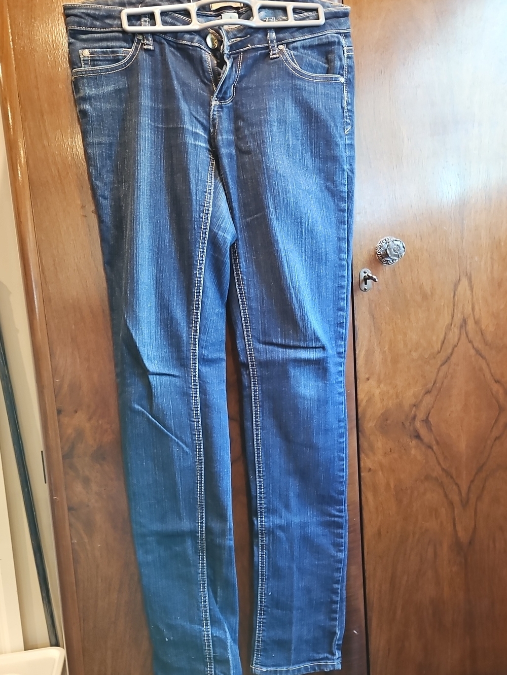 Classic Women's Dark Blue Straight-Leg Jeans - Size 5
